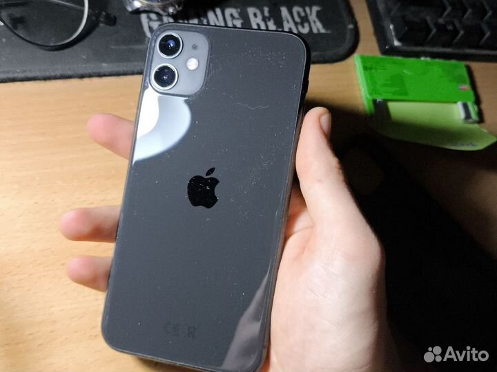 iPhone 11, 64 ГБ