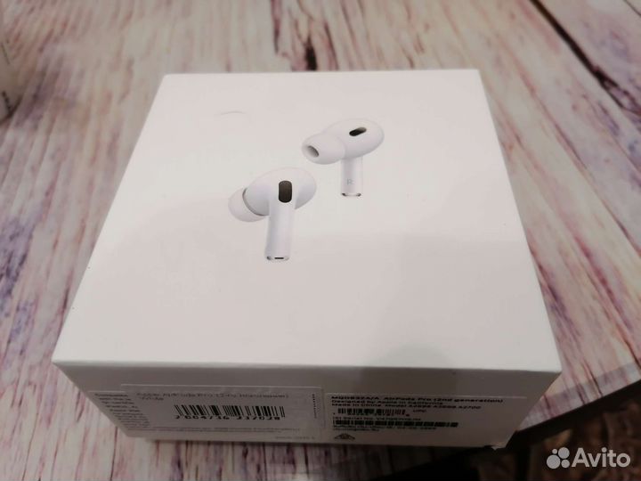 Шнур и коробка