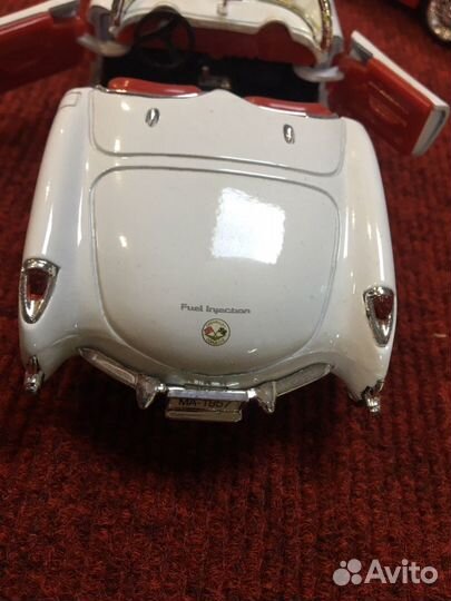 Модель автомобиля 1/24 Chevrolet corvette 1957