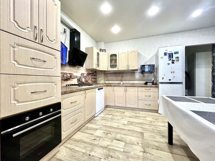 2-к. квартира, 55,3 м², 4/9 эт.