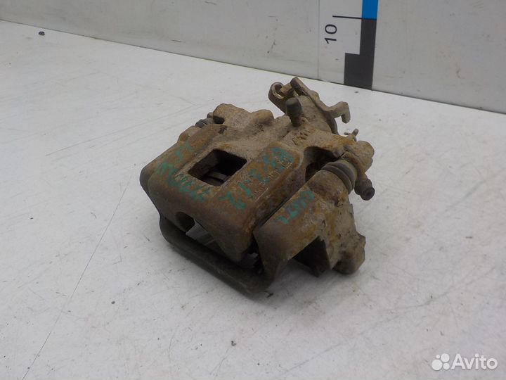 Суппорт задний правый Mitsubishi Outlander