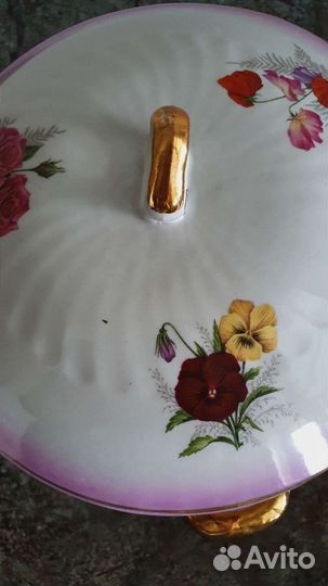 Фарфоровая супница