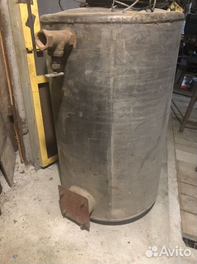 Бак для воды чистый