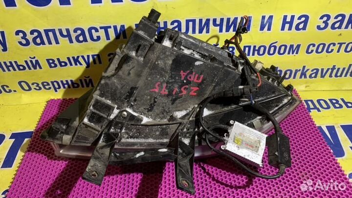 Фара правая Volkswagen transporter T-5