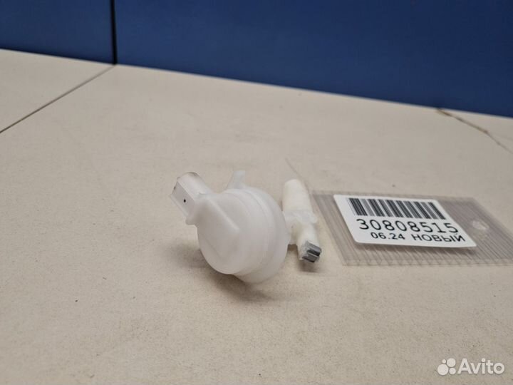 Датчик уровня в бачок омывателя Nissan X-Trail T32