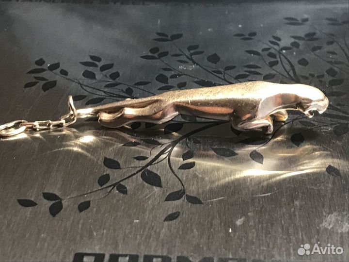 Брелок на ключи от авто Ягуар