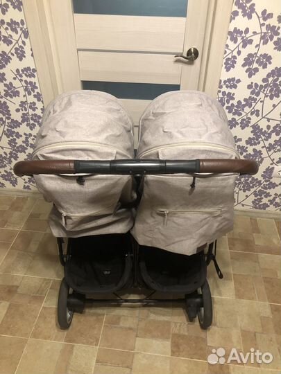 Коляска двухместная Carrello Connect CRL-5502/1