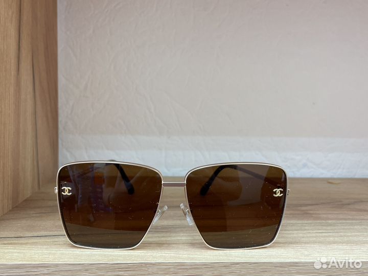 Солнцезащитные очки