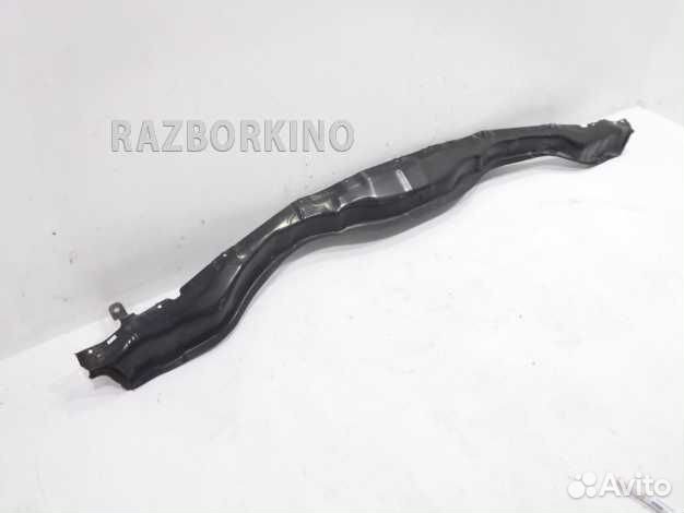 Водосток лобового стекла (жабо)