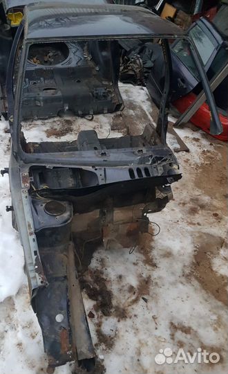 Передняя правая четверть кузова Калина 1