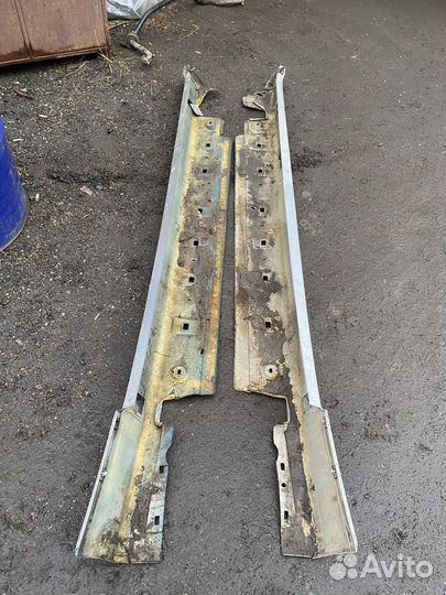 Поастиковые накладки (пороги) Мерседес W210