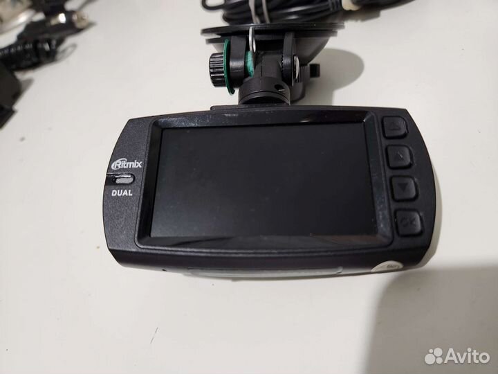 Автомобильный видеорегистратор Ritmix