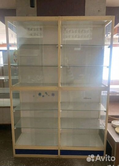 Стеллаж для книг белый