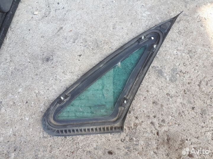 Стекло кузовное глухое левое Chevrolet Lacetti