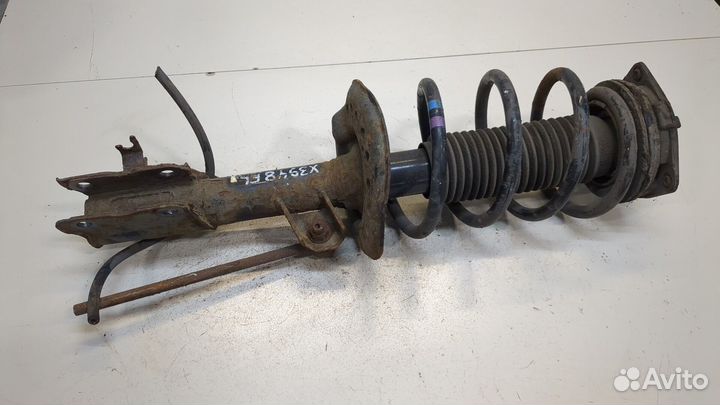 Амортизатор подвески Nissan Qashqai, 2011