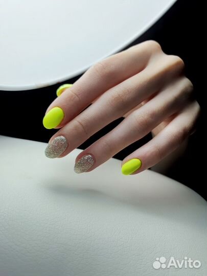 Маникюр, педикюр