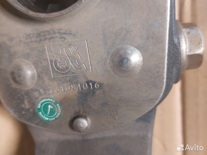 Рычаг тормозной