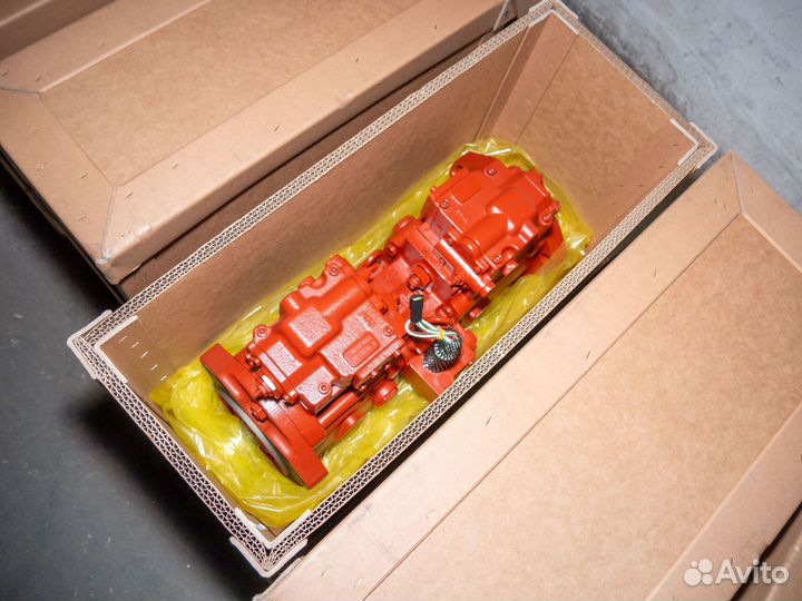 Гидравлический цилиндр рукояти Hitachi/zx240