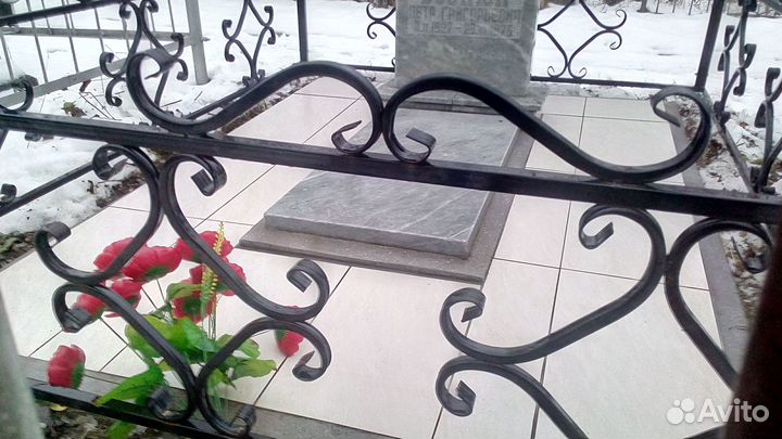 Благоустройство могил на Воскресенском кладбище