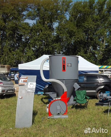 Смеситель вертикальный для комбикорма