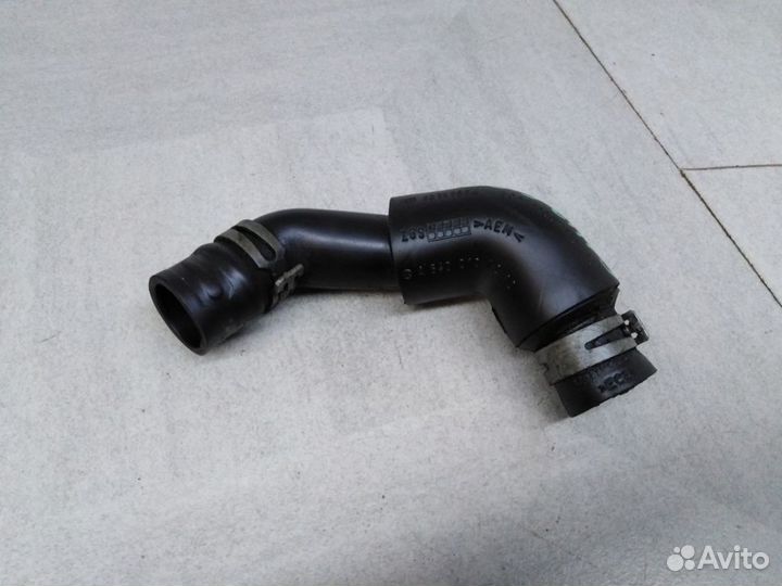 Патрубок картерных газов