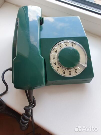 Старый телефон
