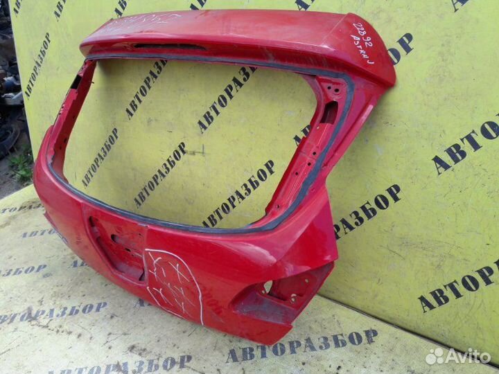 Крышка (дверь) багажника Opel Astra J 2010-2017