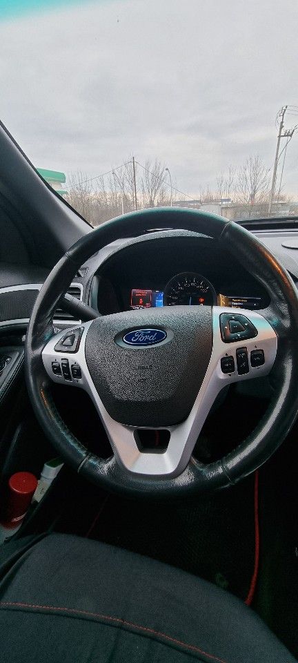 Ford Explorer: фото владельца