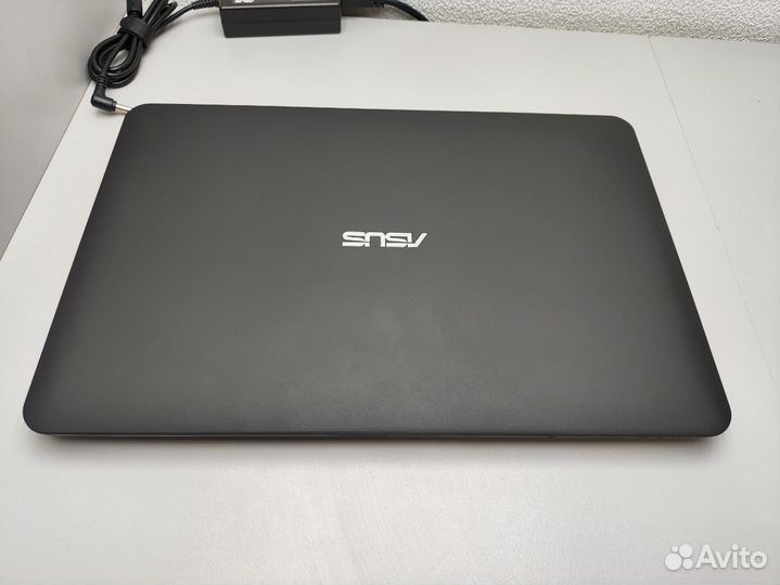 Ноутбук Asus Core i5 NVidia