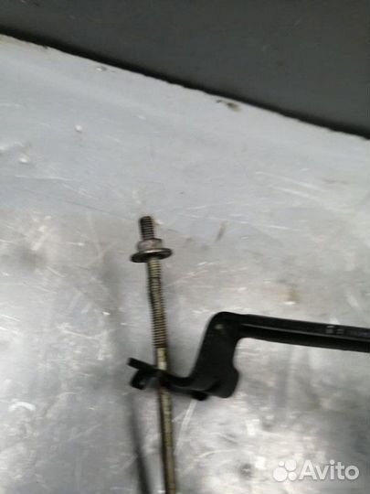 Крепление аккумулятора Renault Kaptur 1 1.6-L