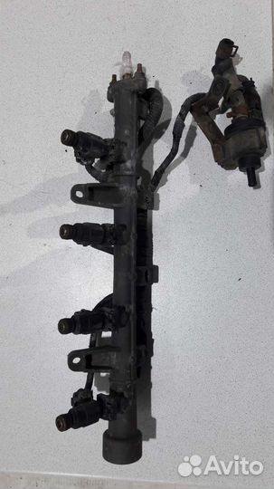 Топливная рампа в сборе Hyundai Getz 02-10г