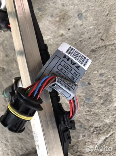 Топливная рампа/форсунки N62/4.4/бмв Х5 Е53