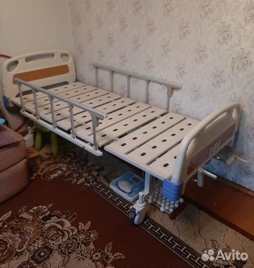 Кровать медицинская многофункциональная