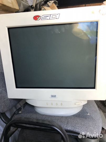 Монитор компьютера CTX