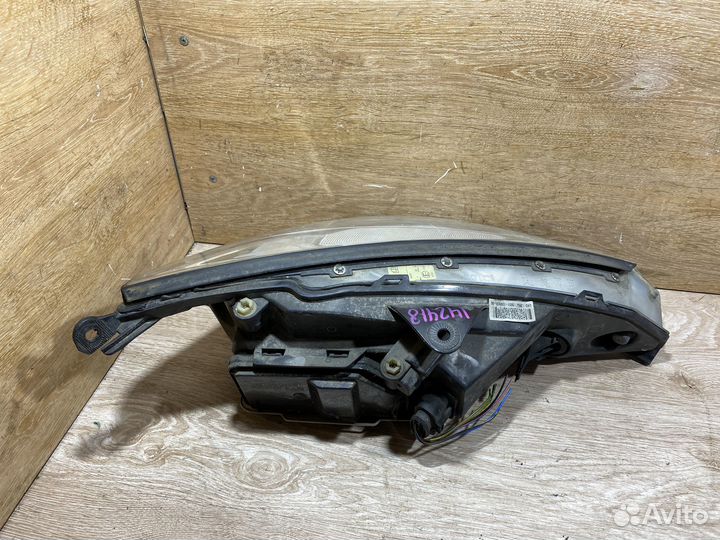 Фара передняя левая Ford Focus 1 рест 142418