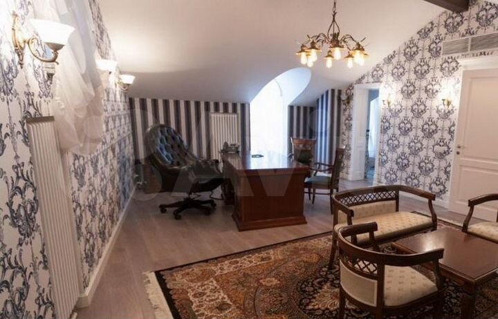 Аренда особняка 261 м2