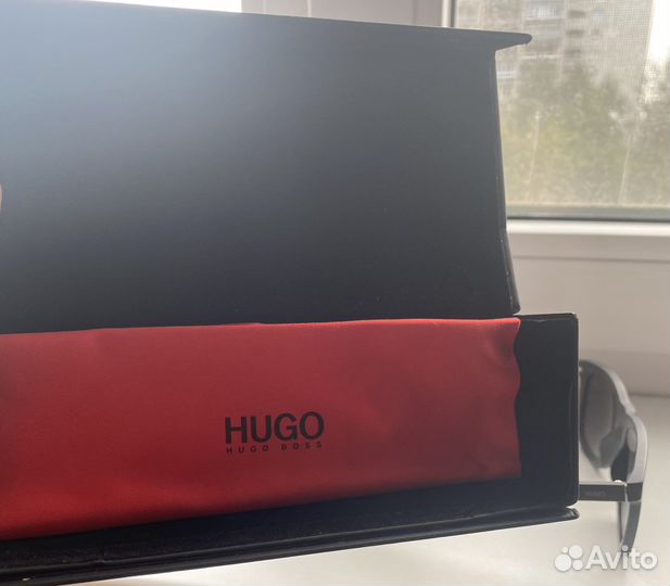 Солнцезащитные очки италия hugo boss