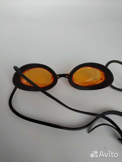 Новые очки для плавания Swans