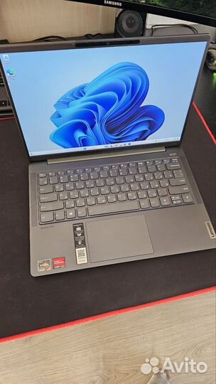 Ноутбук lenovo