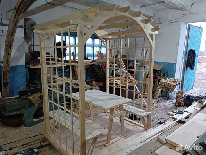 Массив. беседки.качели.лестницы.столы.кровати.арки