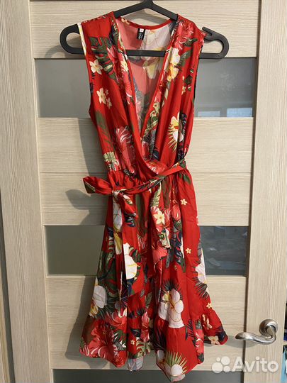 Платье женское