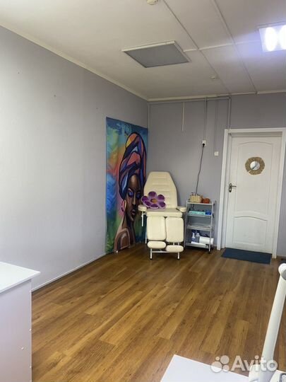 Аренда места мастера маникюра