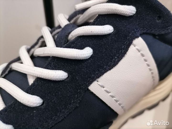 Кроссовки мужские новые 41(кожа)