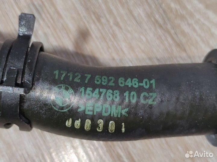 Шланг системы охлаждения Bmw 5 F10 N63B44 2011