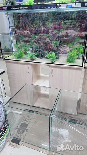 Аквариум с тумбой