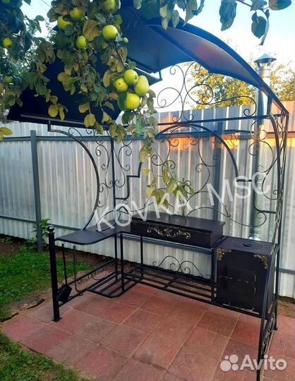 Беседка с мангалом