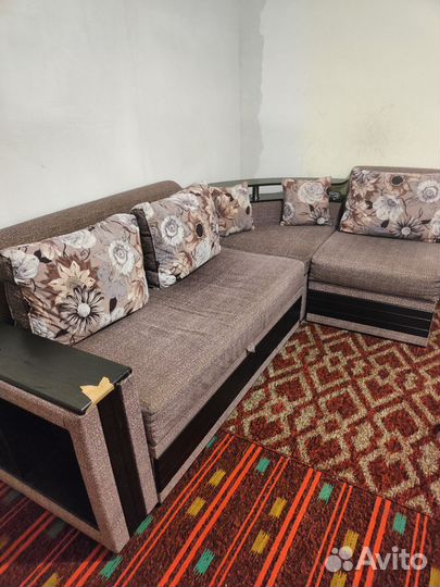 Угловой диван бу