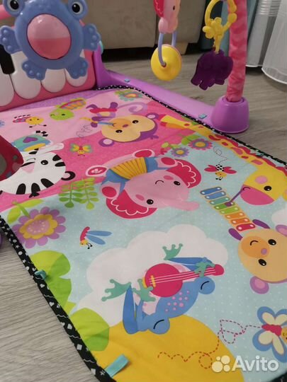 Развивающий коврик Fisher price с пианино