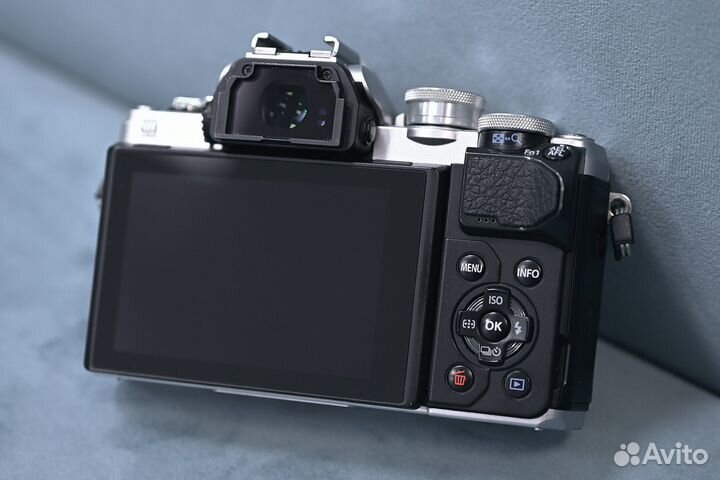 Olympus OM-D E-M10 Mark III Body