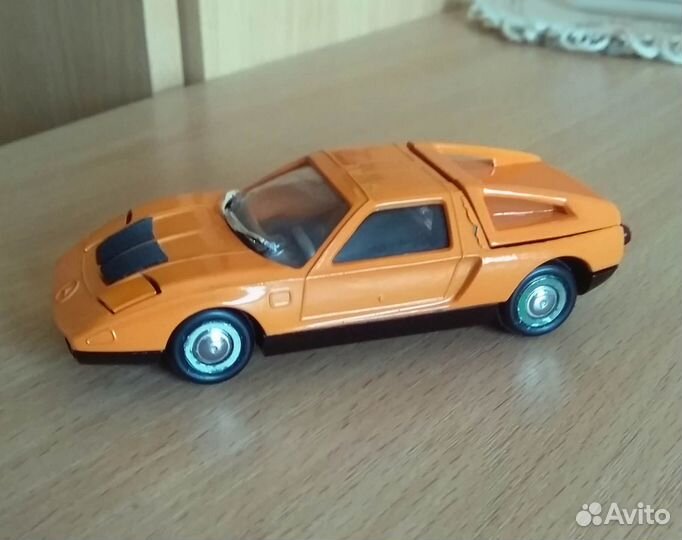 Mercedes C111-70 1:43 Gama-Mini